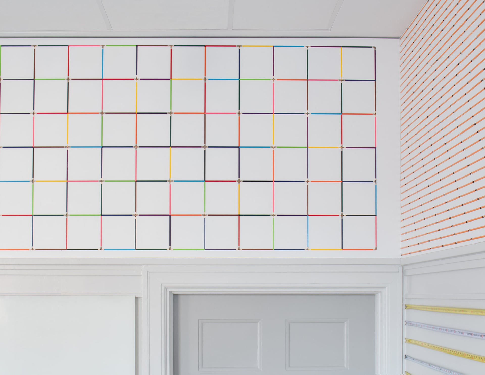 Jacob Dahlgren grid artwork at the Stockholm School of Economics