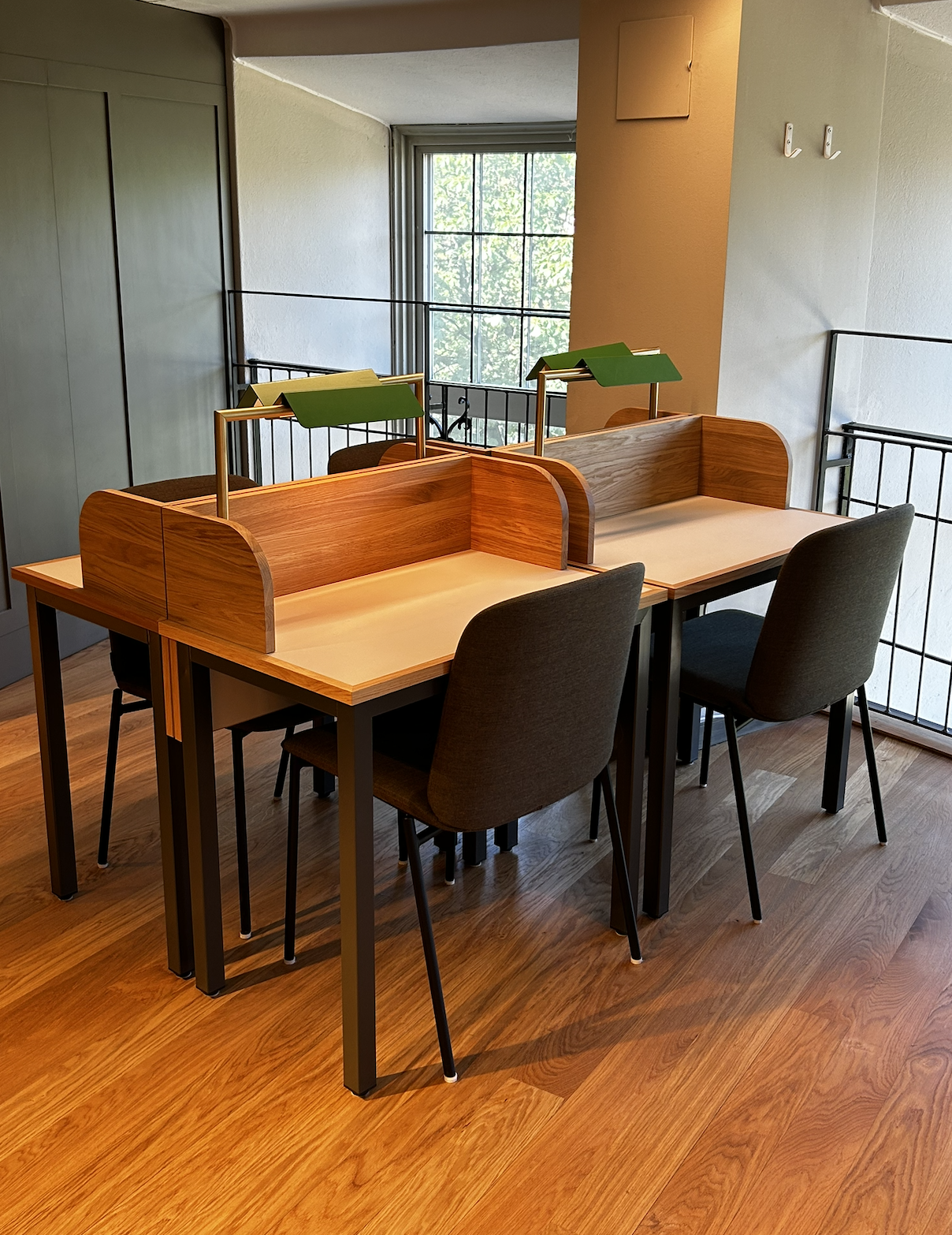 Individual study carrels on floors 6 and 8